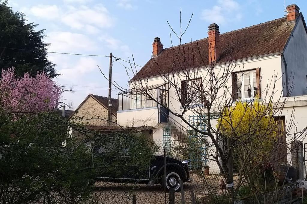 Les Noyers Monestois Entre Cher Et Canal De Berry Mennetou-sur-Cher Exterior photo
