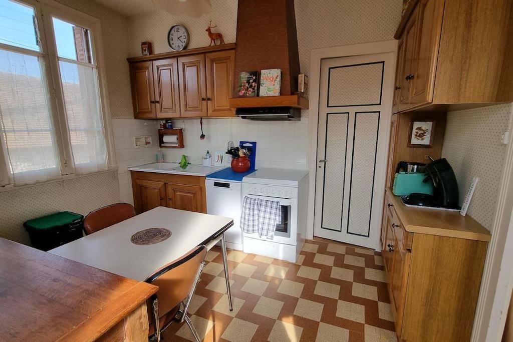 Les Noyers Monestois Entre Cher Et Canal De Berry Mennetou-sur-Cher Exterior photo