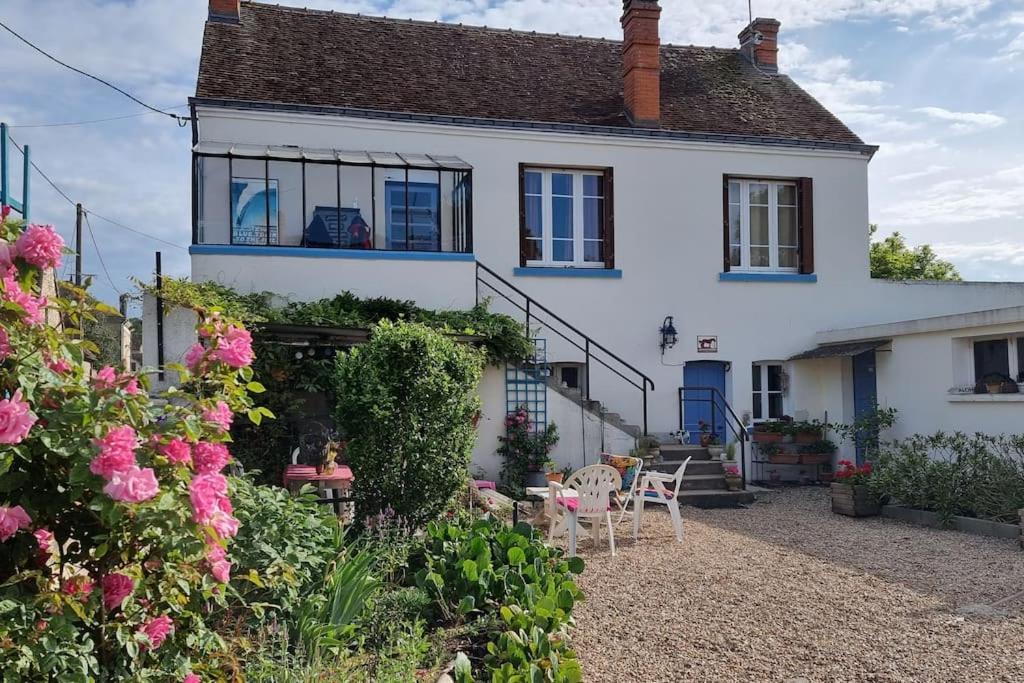Les Noyers Monestois Entre Cher Et Canal De Berry Mennetou-sur-Cher Exterior photo